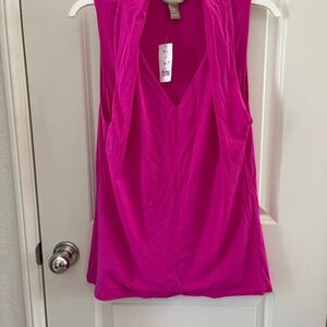 Sleeveless blouse